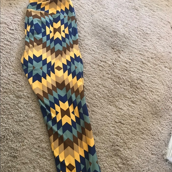 BNWOT Os leggings $15 each or 2 for $20 - Picture 2 of 3